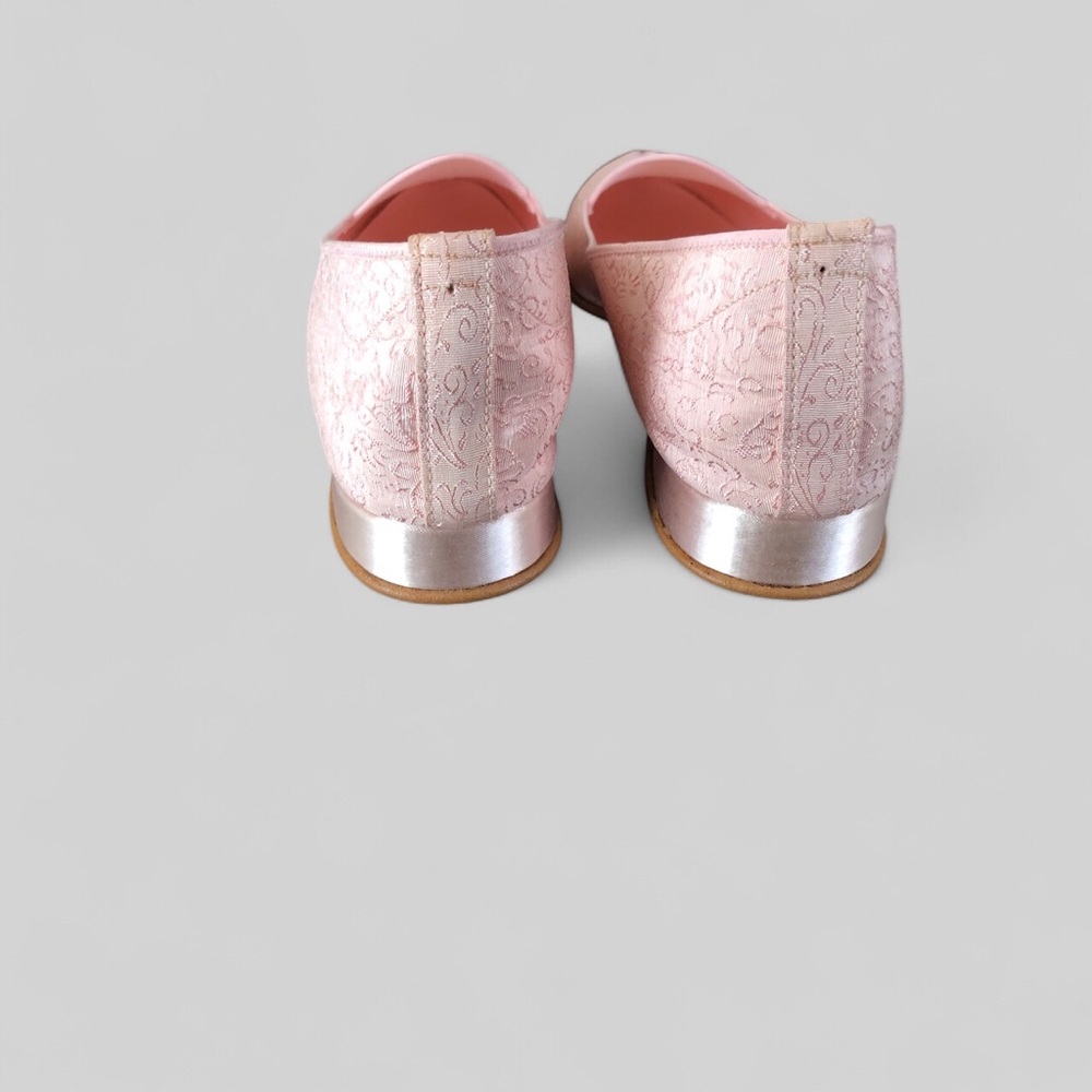 Used slippers - Picture 2 of 5